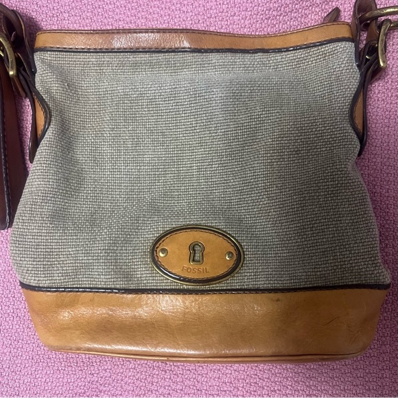 FOSSIL MADDOX Leather Khaki Canvas Bucket Crossbody Shoulder Bag Traveler - Picture 4 of 15